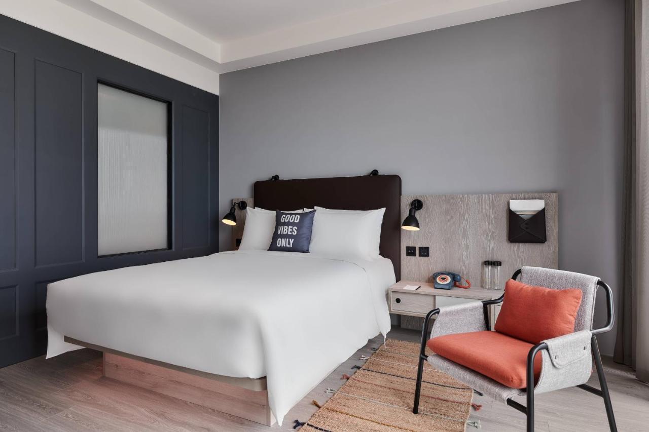 Hotel Moxy Taichung Extérieur photo